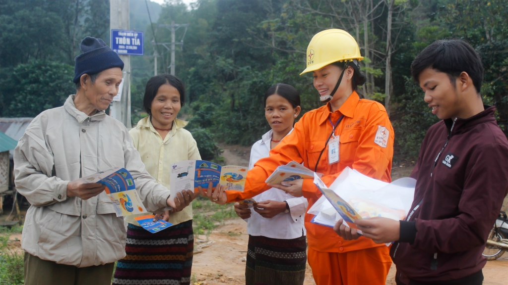EVNCPC: Đẩy mạnh nhiều giải pháp tiết kiệm điện evncpc day manh nhieu giai phap tiet kiem dien