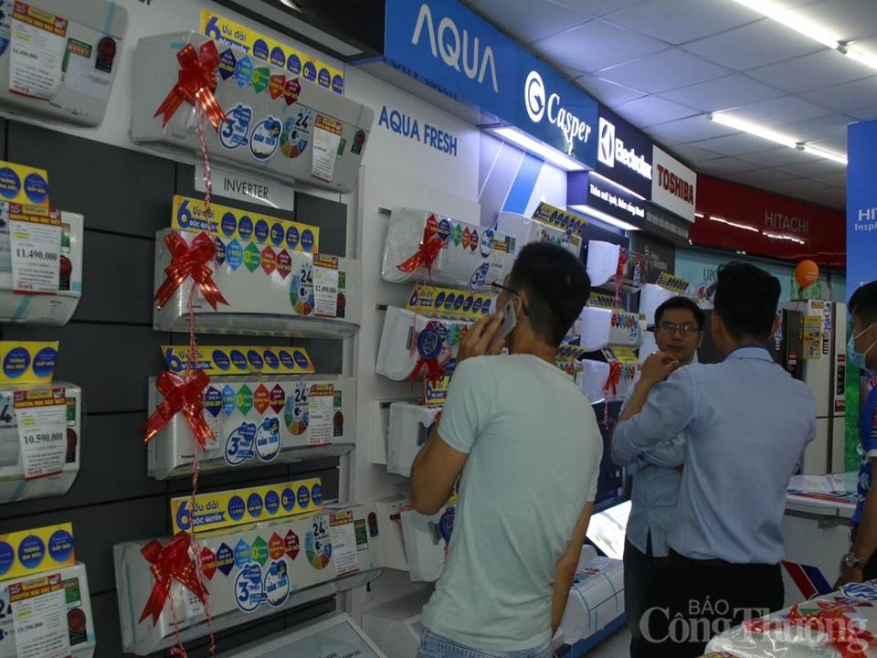 Đà Nẵng: "Nóng" mặt hàng điều hòa, quạt làm mát da nang nong mat hang dieu hoa quat lam mat
