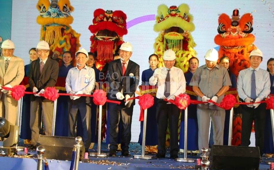 Bình Định: Khánh thành nhà máy điện mặt trời trên cánh đồng cát binh dinh khanh thanh nha may dien mat troi tren canh dong cat
