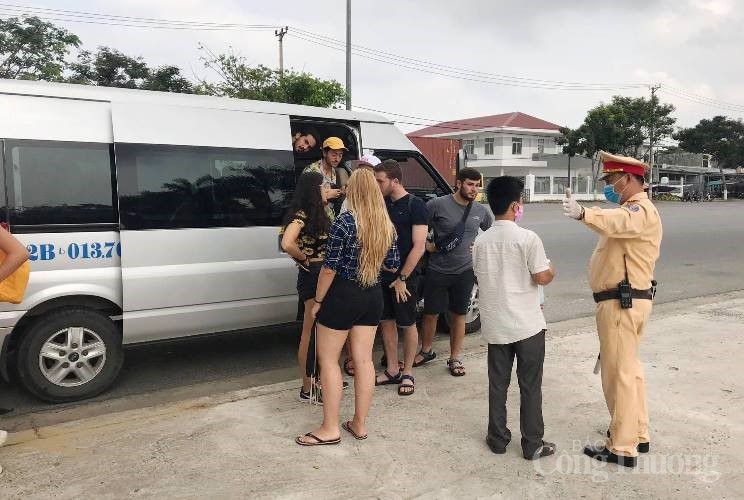 da nang lap 7 chot chan kiem tra than nhiet tai cac cua ngo vao thanh pho