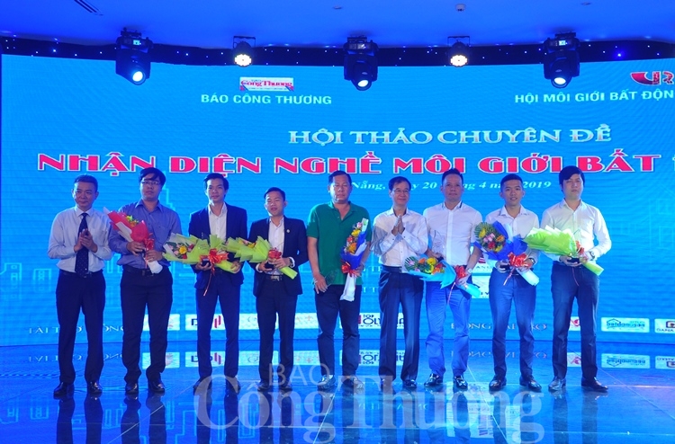 Nhận diện nghề môi giới bất động sản nhan dien nghe moi gioi bat dong san 118618