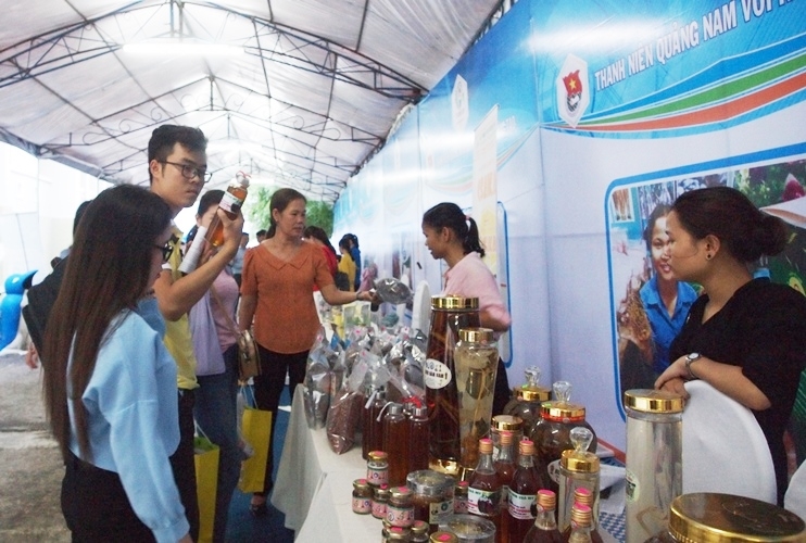 ung dung khoa hoc cong nghe de phat trien ben vung quoc bao sam ngoc linh