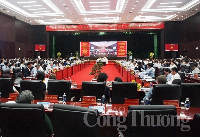 Đà Nẵng đi đúng hướng phát triển bền vững nhin lai 15 nam thuc hien nghi quyet 33 da nang da di dung huong phat trien ben vung
