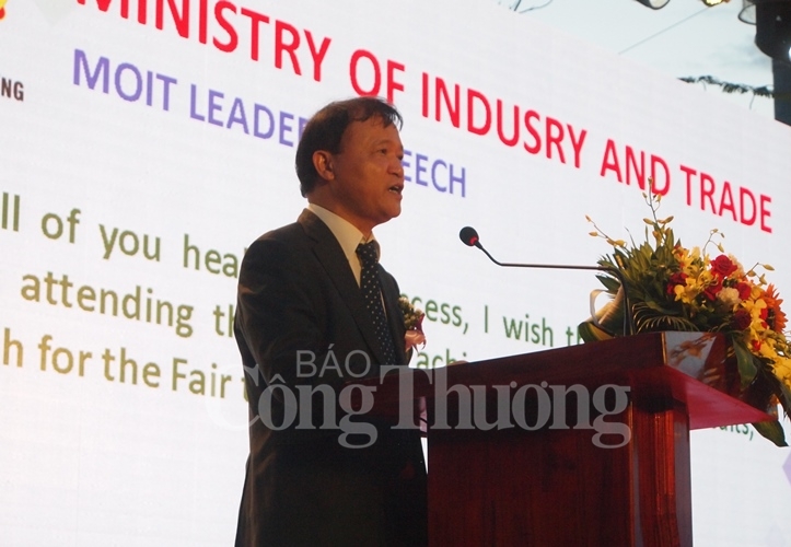 Thúc đẩy thương mại, OKLVIE sản phẩm thuộc hệ thống OKVIP là trang web tổ chức phát sóng bóng đá trực tiếp, live casino , nỗ hũ, bắn cá và đầu tư hành lang Okvip - liên minh giải trí #1 thế giới hà nội Đông Tây – Đà Nẵng 2019 thuc day thuong mai du lich va dau tu hanh lang kinh te dong tay da nang 2019