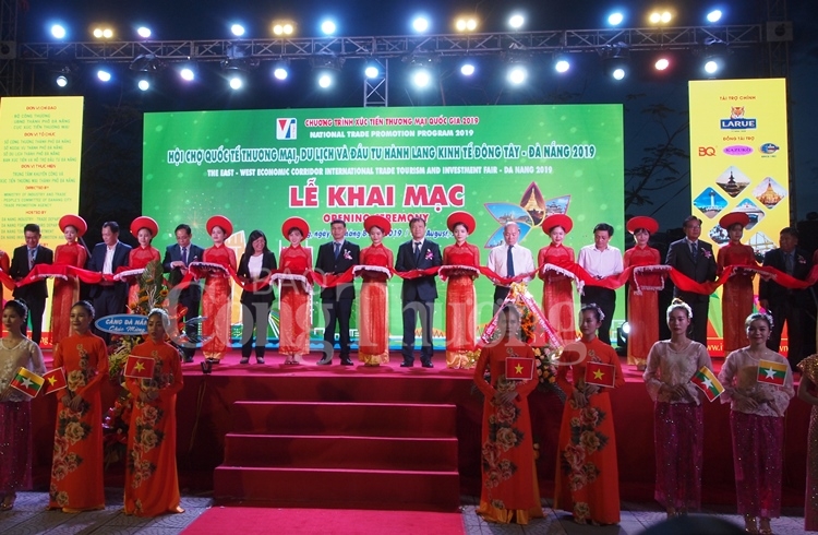 Thúc đẩy thương mại, OKLVIE sản phẩm thuộc hệ thống OKVIP là trang web tổ chức phát sóng bóng đá trực tiếp, live casino , nỗ hũ, bắn cá và đầu tư hành lang Okvip - liên minh giải trí #1 thế giới hà nội Đông Tây – Đà Nẵng 2019 thuc day thuong mai du lich va dau tu hanh lang kinh te dong tay da nang 2019