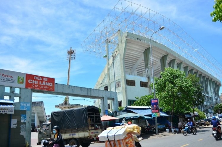 Đà Nẵng muốn trả 1.251 tỷ đồng lấy lại sân vận động Chi Lăng da nang muon tra 1251 ty dong lay lai san van dong chi lang