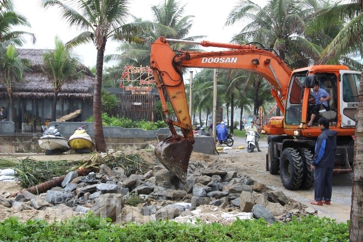 Quảng Nam - Đà Nẵng khẩn trương khắc phục những thiệt hại do mưa lớn gây ra quang nam da nang khan truong khac phuc nhung thiet hai do mua lon gay ra
