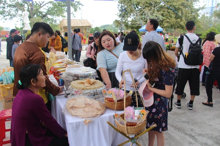 da nang se to chuc phien cho ngay tet