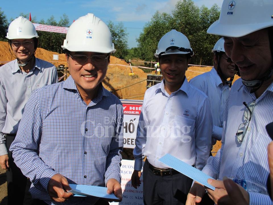 no luc hoan thanh duong day 500 kv quang trach doc soi dung tien do