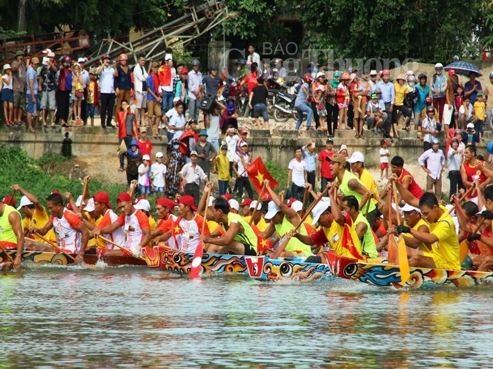 Quê hương Đại tướng Võ Nguyên Giáp tổ chức Bơi thuyền mừng Tết Độc lập le thuy quang binh to chuc boi thuyen mung tet doc lap