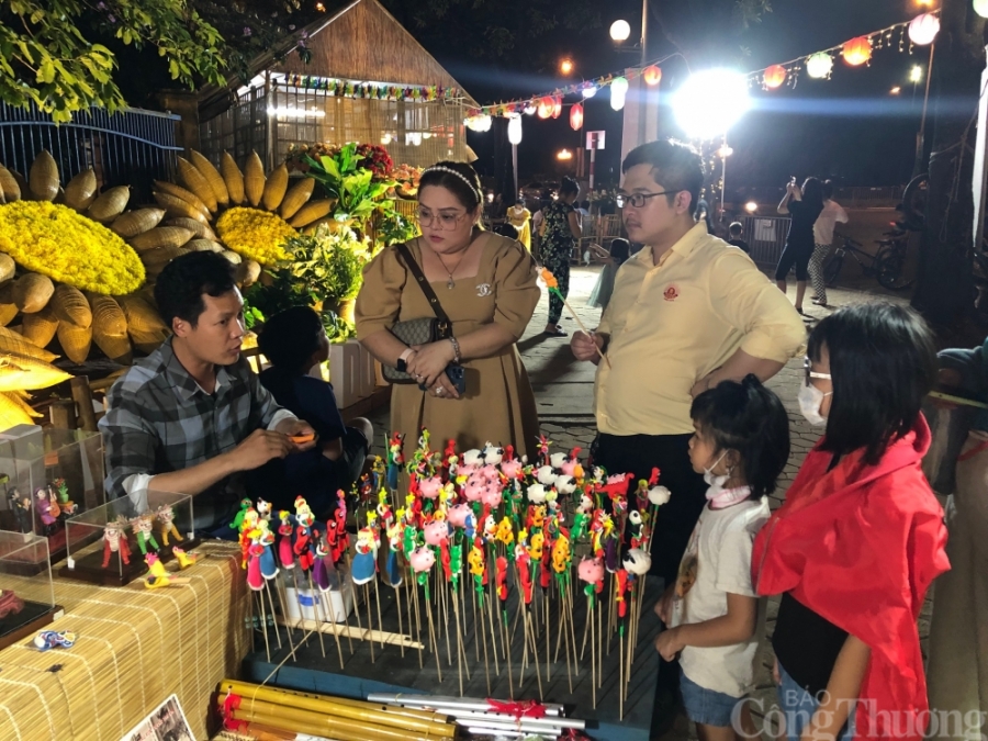 Khai mạc Lễ hội Ẩm thực và OKLVIE sản phẩm thuộc hệ thống OKVIP là trang web tổ chức phát sóng bóng đá trực tiếp, live casino , nỗ hũ, bắn cá làng nghề Hà Nội năm 2022