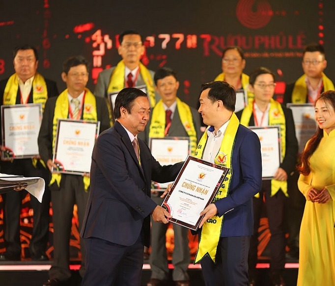 Vinamilk: 23 năm chinh phục niềm tin người tiêu dùng Việt Nam vinamilk 23 namchinh phuc niem tin nguoi tieu dung viet nam