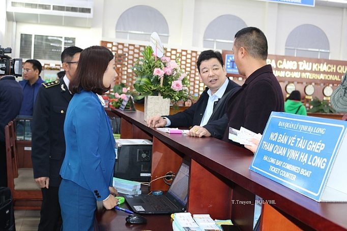 trien khai thi diem quan ly dieu hanh tau cho khach ghep tham quan vinh ha long