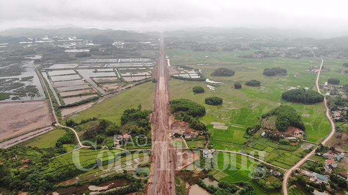 Quảng Ninh: Khởi công đường cao tốc Vân Đồn – Móng Cái hơn 11 ngàn tỷ đồng quang ninh khoi cong duong cao toc van don mong cai hon 11 ngan ty dong