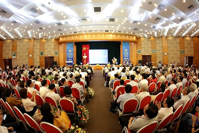 Chuyển dịch mạnh về đầu tư cho khoa học và công nghệ chuyen dich manh ve dau tu cho khoa hoc va cong nghe