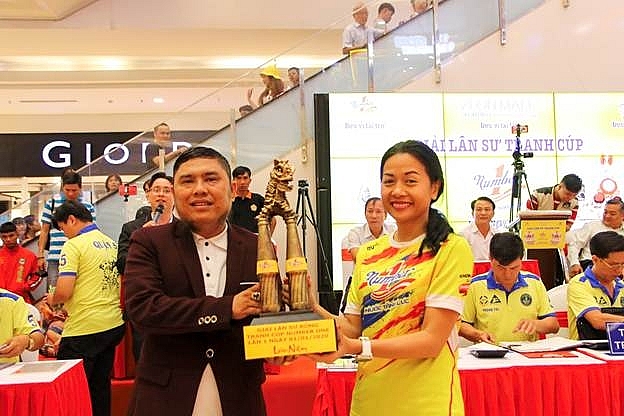 man nhan voi man tranh tai cua 30 doi tai giai lan su tranh cup number 1