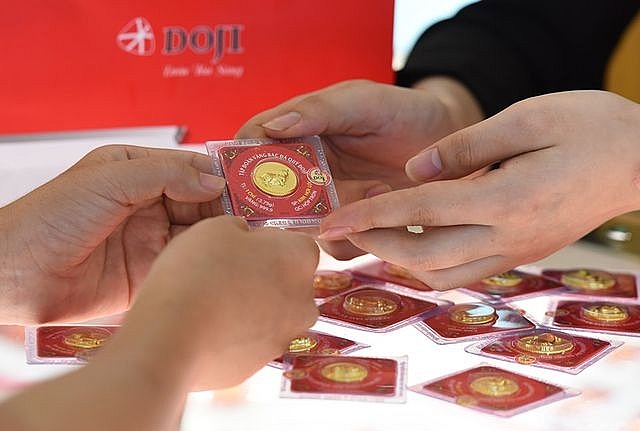 Giá vàng giảm sâu, xuống mức thấp nhất 2 tuần gia vang giam sau xuong muc thap nhat 2 tuan