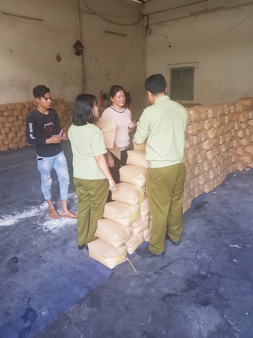 An Giang: Phát hiện gần 11 tấn đường nghi nhập lậu an giang phat hien gan 11 tan duong nghi nhap lau