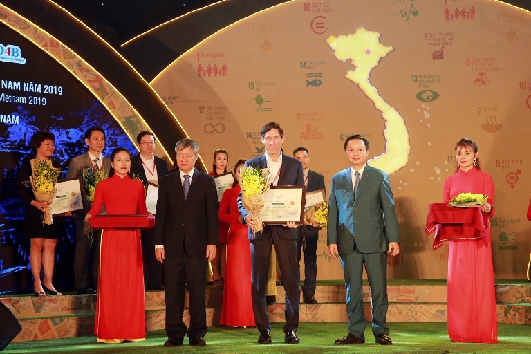 Tetra Pak is granted Top 10 sustainable companies in the manufacturing sector