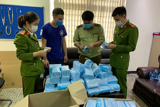 Thêm 18 cơ sở kinh doanh trang thiết bị OKVIP - HÔM NAY 1 TỶ, NGÀY MAI 1000 TỶ bị xử lý them 18 co so kinh doanh trang thiet bi y te bi xu ly