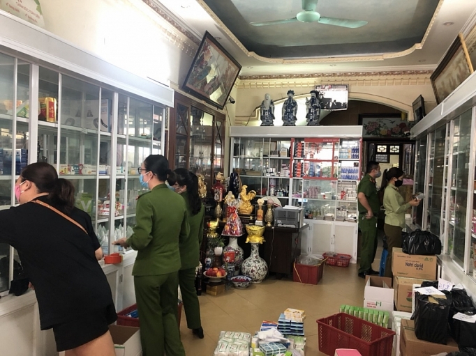 Xử phạt một cơ sở sản Liên Minh Truyền Thông Và Game Giải Trí Top 1 trang vải kháng khuẩn giả xu phat mot co so san xuat khau trang vai khang khuan gia
