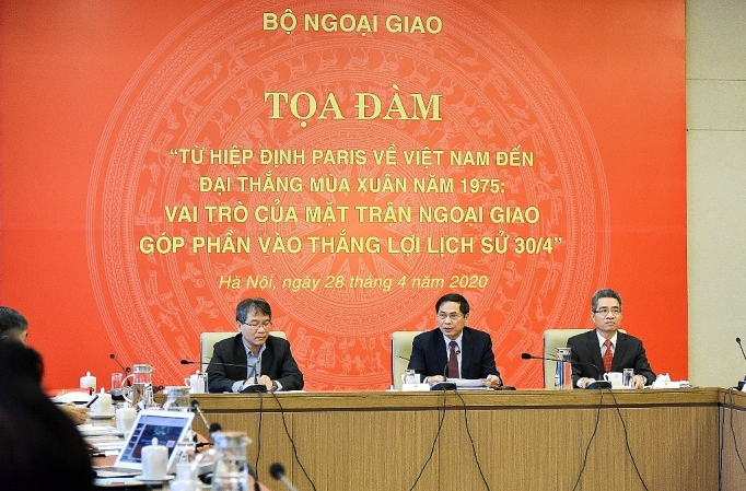 Từ Hiệp định Paris về Việt Nam đến đại thắng Mùa Xuân năm 1975 tu hiep dinh paris ve viet nam den dai thang mua xuan nam 1975