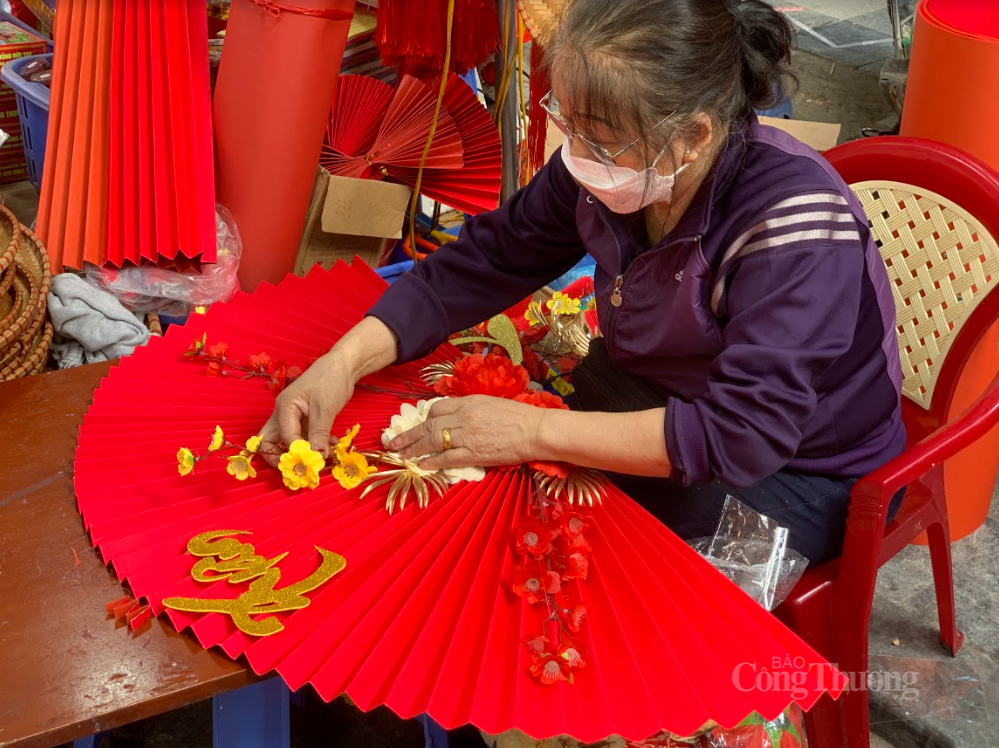 Rất nhiều sản phẩm mang đậm truyền thống những ngàOKVIP - HÔM NAY 1 TỶ, NGÀY MAI 1000 TỶt của người Việt Nam được làm tại chỗ phục vụ nhu cầu người mua Rất nhiều sản phẩm mang đậm truyền thống những ngàOKVIP - HÔM NAY 1 TỶ, NGÀY MAI 1000 TỶt của người Việt Nam được làm tại chỗ phục vụ nhu cầu người mua