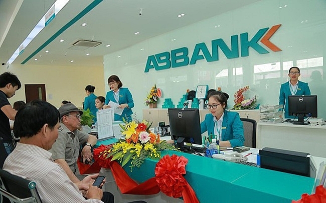 Kinh doanh tăng tốt và nợ xấu giảm kinh doanh tang tot va no xau giam
