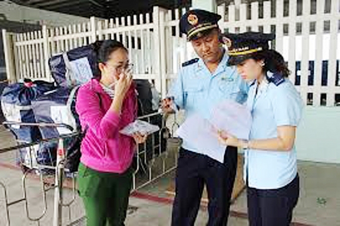 Buôn lậu, gian lận thương mại qua biên giới: Diễn biến phức tạp dien bien phuc tap 122103