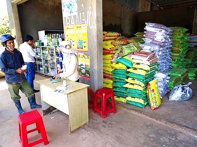 Đồng bằng sông Cửu Long: Nguồn cung phân bón dồi dào, giá giảm dong bang song cuu long nguon cung phan bon doi dao gia giam