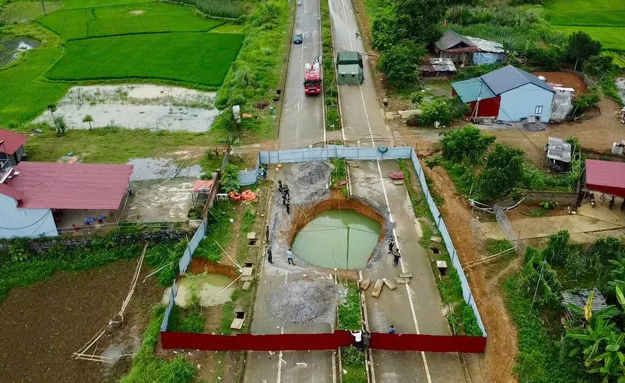Thái Nguyên chi 4,3 tỷ đồng lấp 'hố tử thần' trên quốc lộ 3B