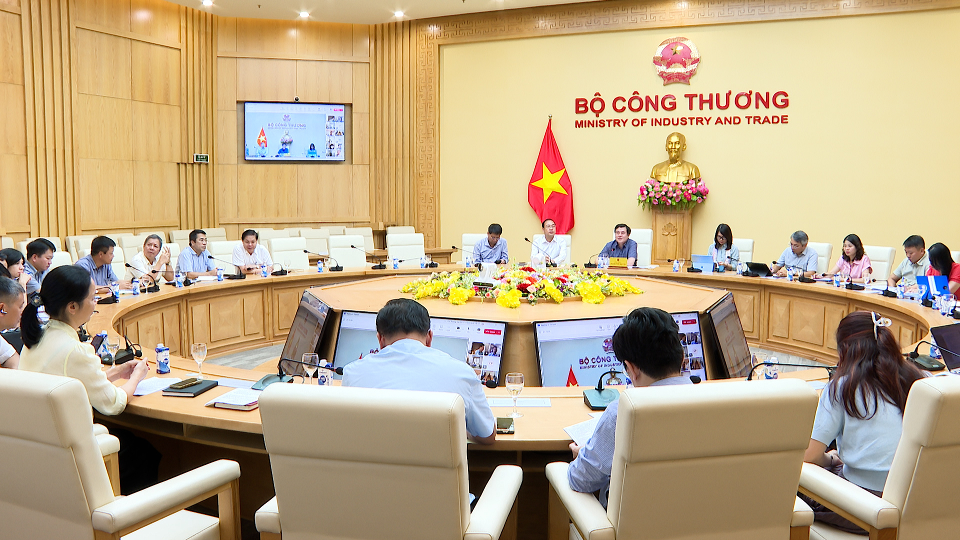 Dựng.00_00_03_03.Still001.jpg
