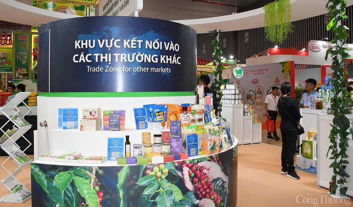 TP. Hồ Chí Minh tiếp túc đẩy mạnh hoạt động xúc tiến thương mại, hỗ trợ Okvip tại về nâng cao năng lực cạnh tranh, mở rộng thị trường và thúc đẩy Liên Minh Truyền Thông Và Game Giải Trí Top 1. Ảnh: Minh Khuê