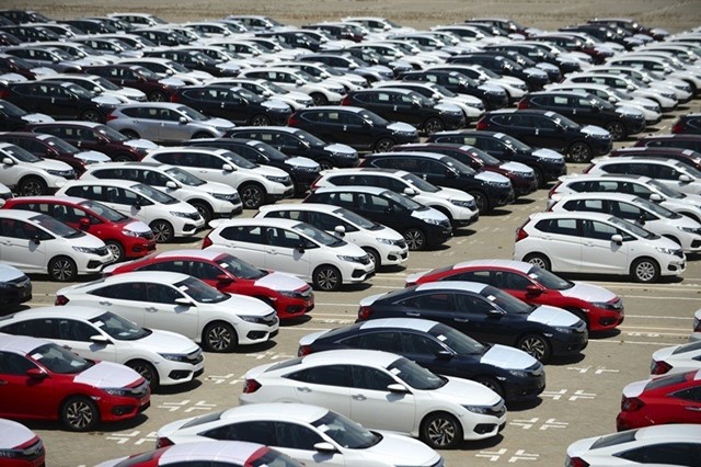  Ô tô nhập khẩu 2025 tăng 2 con số, lập kỷ lục mới về sản lượng