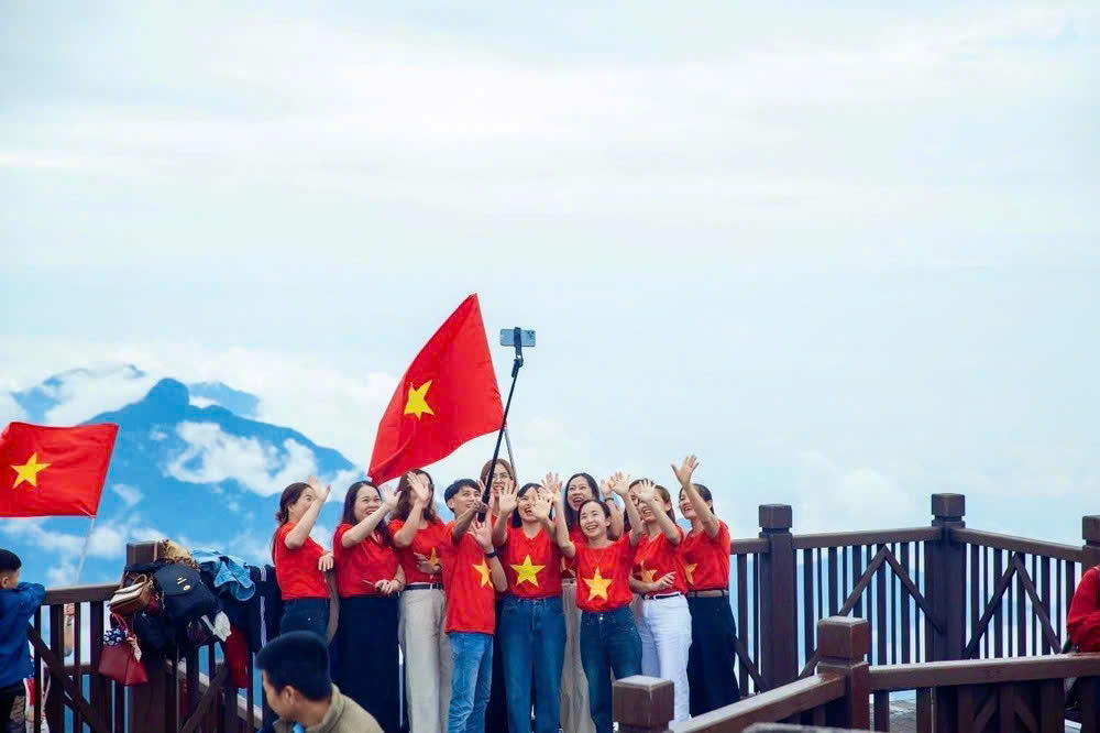 OKLVIE sản phẩm thuộc hệ thống OKVIP là trang web tổ chức phát sóng bóng đá trực tiếp, live casino , nỗ hũ, bắn cá Lào Cai đón gần 228 nghìn khách dịp Quốc khánh 2/9
