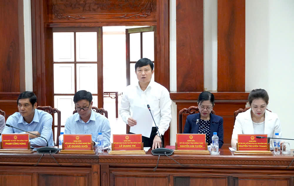 Lãnh đạo các sở, ngành tỉnh Đồng Tháp phát biểu tại Okvip69 Đăng ký cá cược