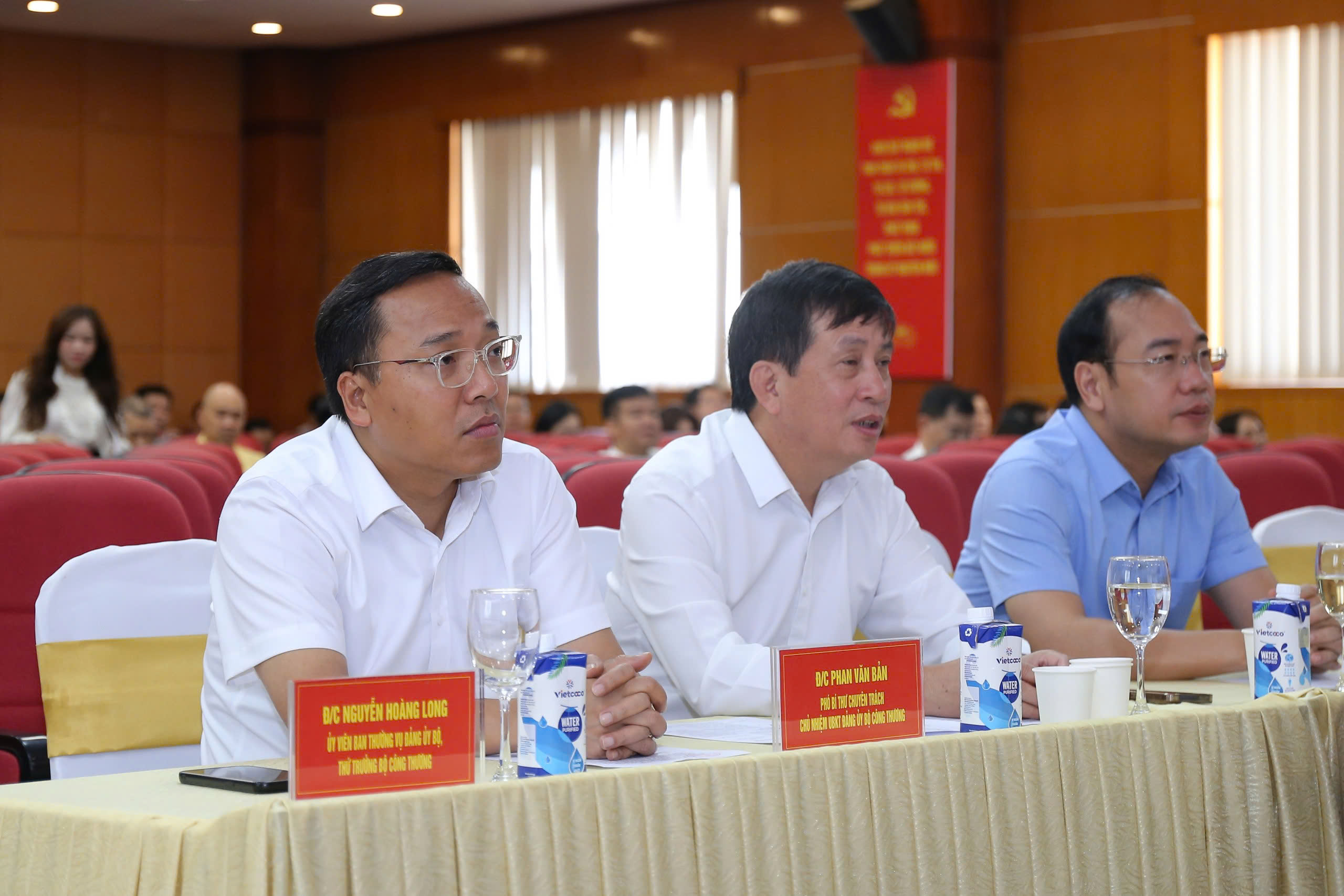 Đồng chí Nguyễn Hoàng Long, Uỷ viên Ban Thường vụ Đảng uỷ Oklavip khuyến mã hấp dẫn mỗi ngày, Thứ trưởng Oklavip khuyến mã hấp dẫn mỗi ngày dự Okvip69 Đăng ký cá cược tại điểm cầu Oklavip khuyến mã hấp dẫn mỗi ngày. Ảnh: HM