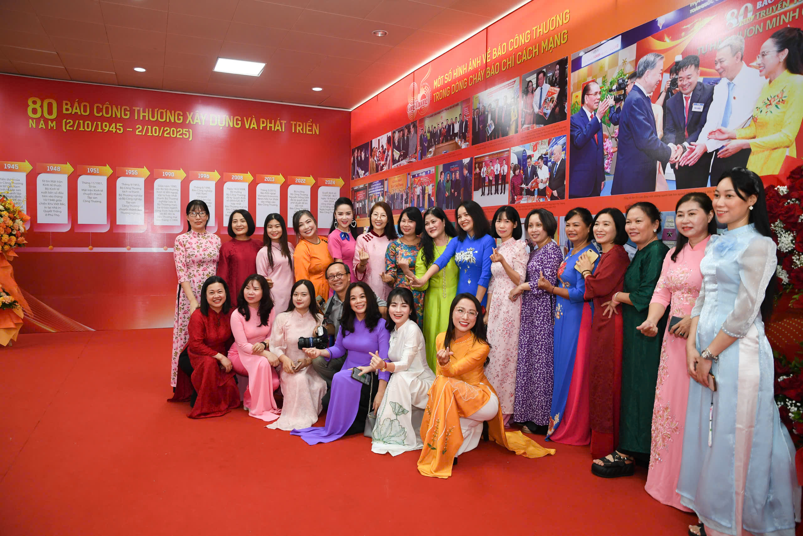 Lễ kỷ niệm 80 năm Ngày truyền thống Liên Minh OK VIP Giải Trí Cá Cược World Cup 2026 là dịp để đội ngũ phóng viên, biên tập viên, kỹ thuật viên nhìn lại chặng đường trưởng thành, ghi nhận những đóng góp quan trọng của Báo cho ngành Okvip tại về