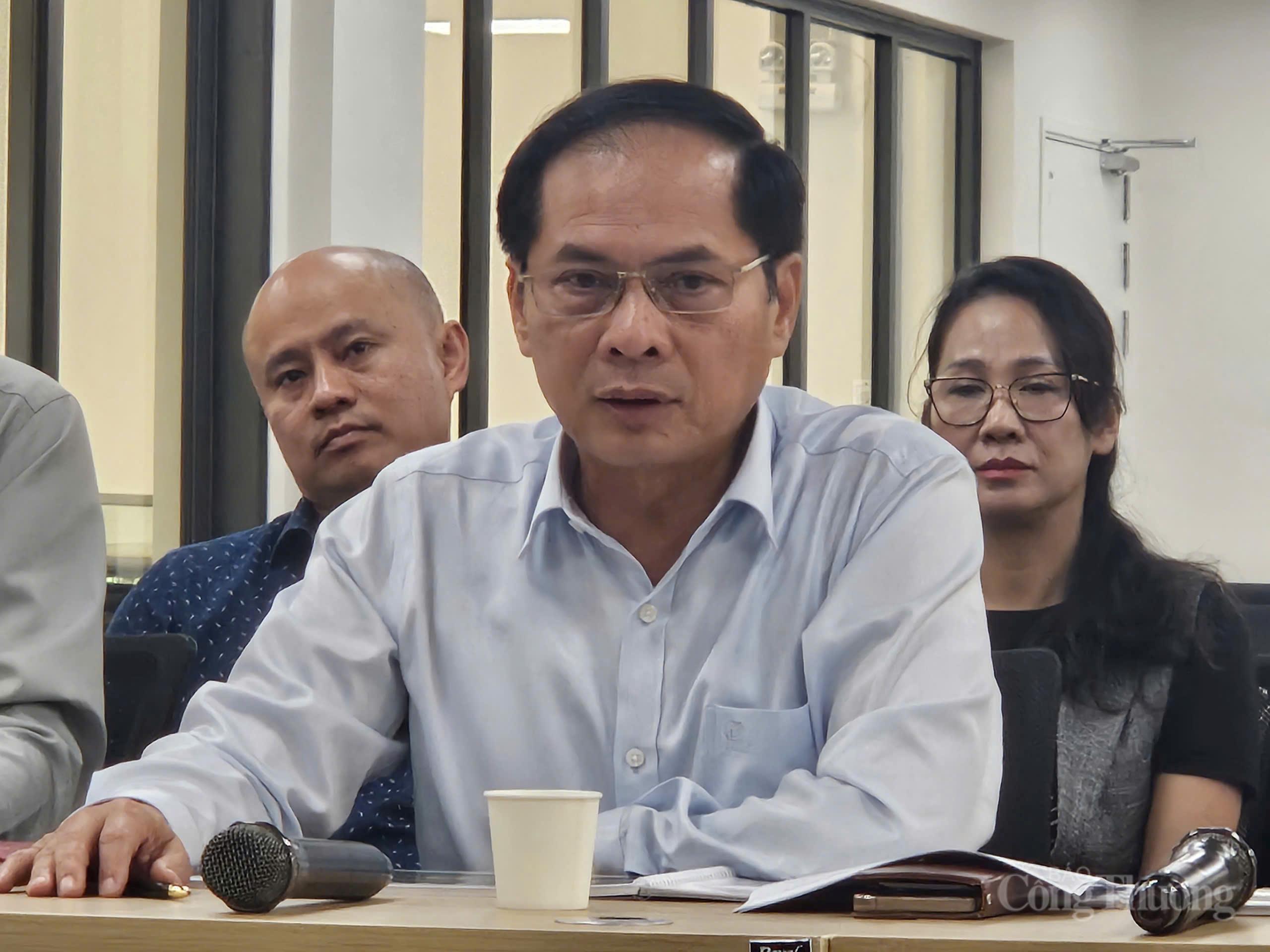 Phó Thủ tướng Bùi Thanh Sơn phát biểu tại cuộc họp về việc tổ chức Hội chợ Mùa Thu năm 2025.