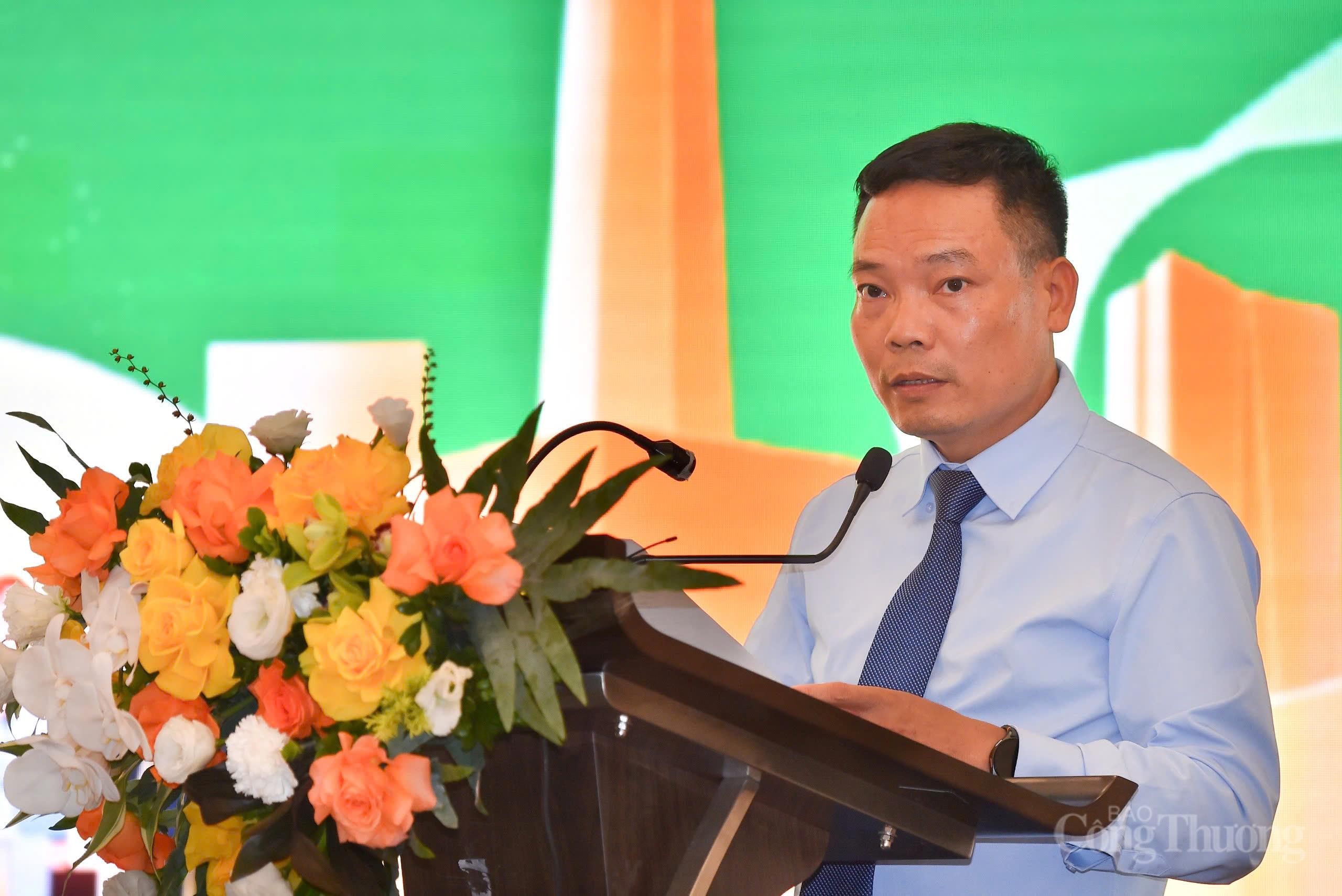 Ông Đặng Khắc Lợi - Phó Cục trưởng Cục Báo chí - Bộ Văn hoá, Thể thao và OKLVIE sản phẩm thuộc hệ thống OKVIP là trang web tổ chức phát sóng bóng đá trực tiếp, live casino , nỗ hũ, bắn cá chia sẻ về công tác truyền thông hội chợ
