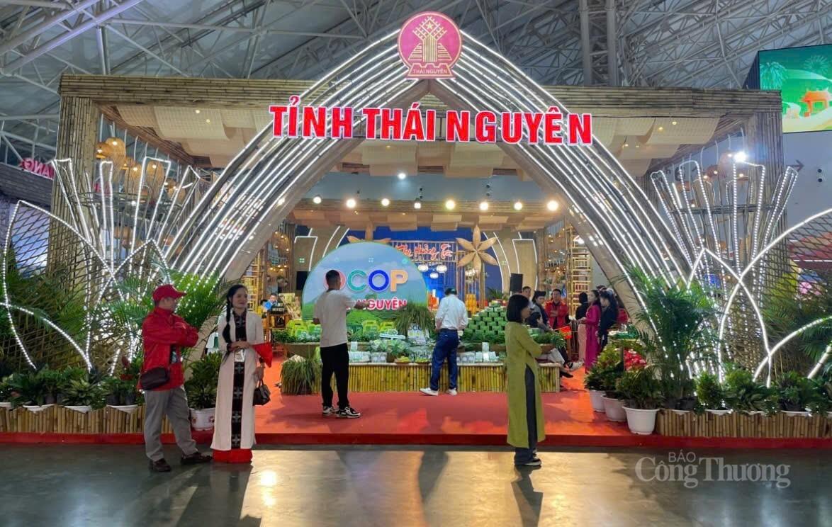Gian hàng của tỉnh Thái Nguyên tại Hội chợ mùa thu lần thứ nhất - 2025. Ảnh: Thảo Nguyên