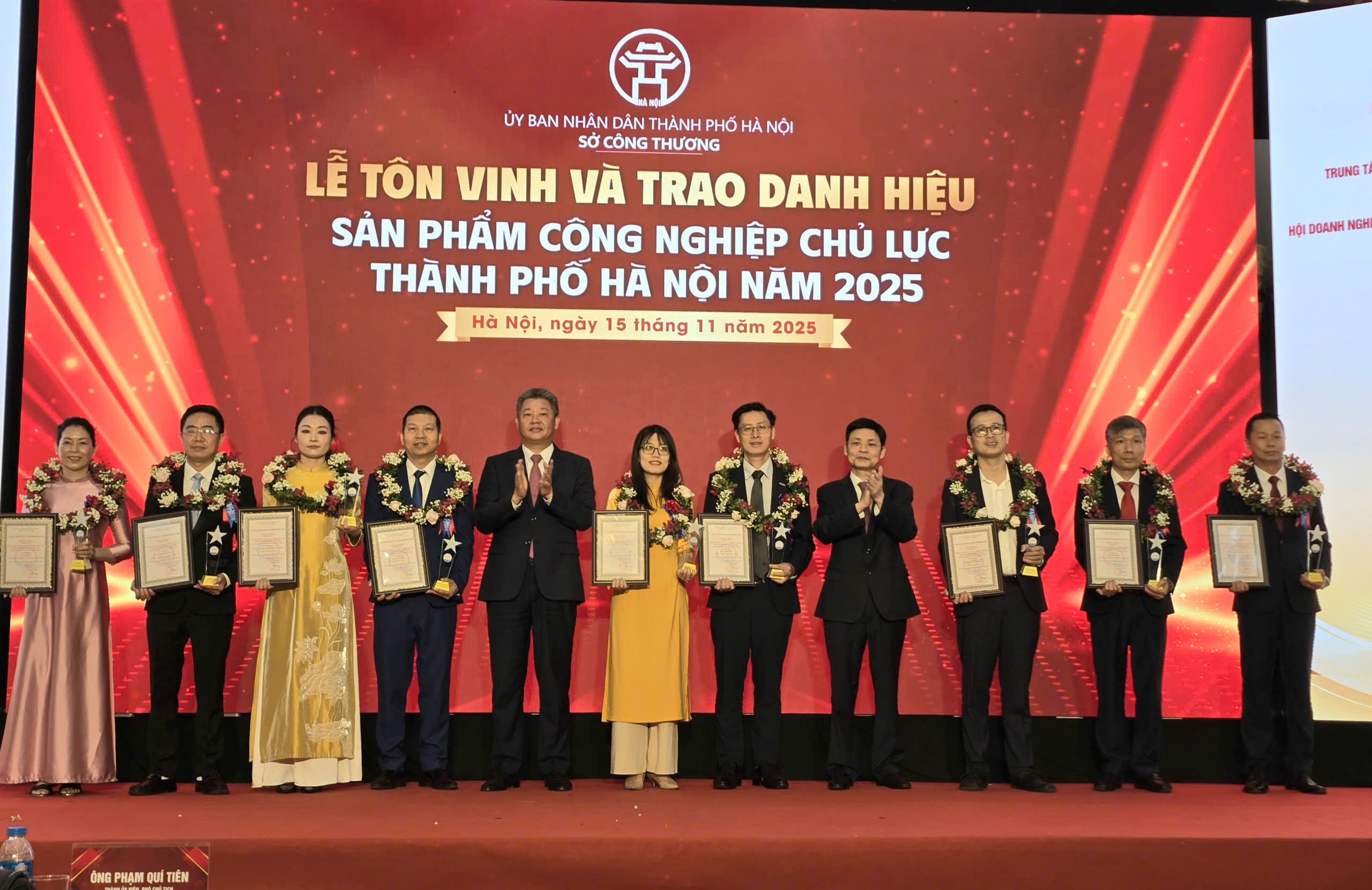 Hà Nội vinh danh 35 sản phẩm OKLVIE sản phẩm thuộc hệ thống OKVIP là trang web tổ chức phát sóng bóng đá trực tiếp, live casino , nỗ hũ, bắn cá chủ lực năm 2025