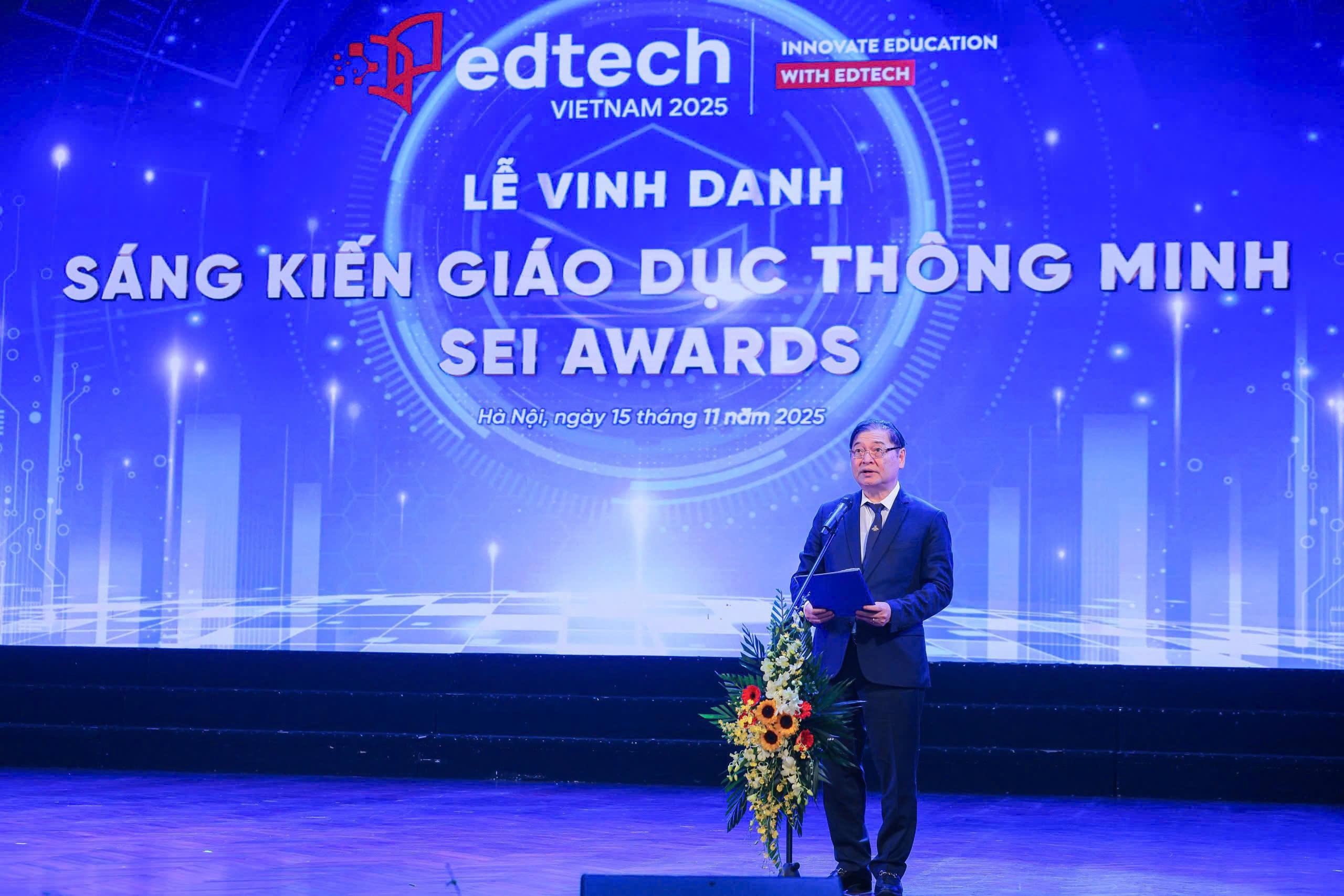 Tiến sĩ khoa học Phan Xuân Dũng, Chủ tịch Liên hiệp các Hội Khoa học và Kỹ thuật Việt Nam phát biểu khai mạc