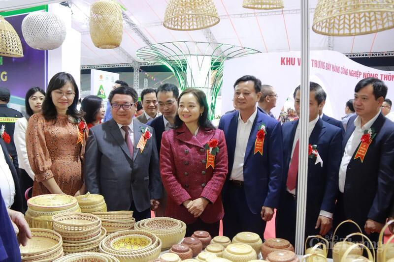 anh trong hoi cho bac ninh 2025.jpg