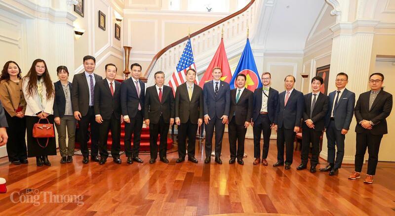 ANH DAI DIEN HOA KY.jpeg