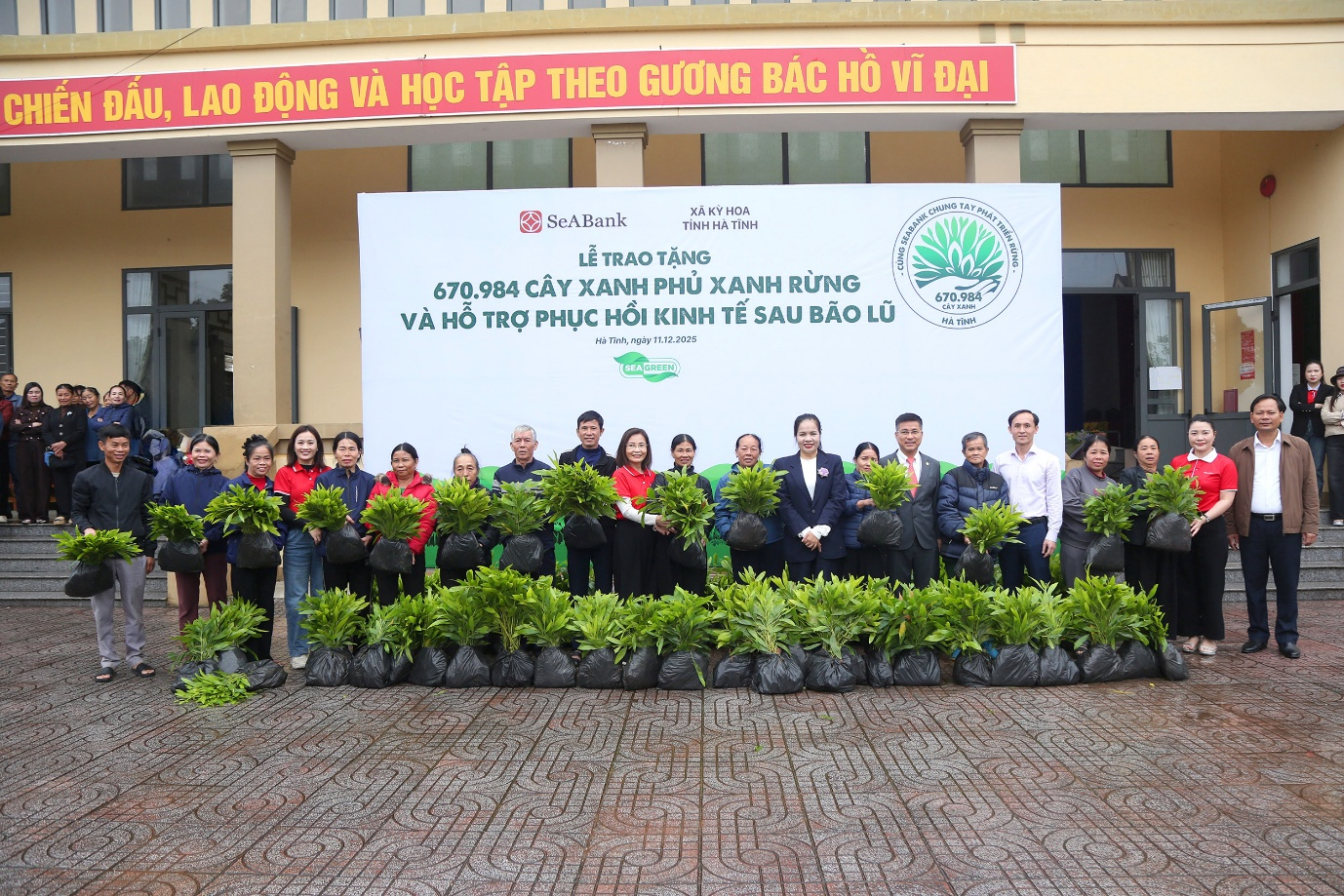 Lễ trao tặng cây xanh nhằm hỗ trợ phục hồi Okvip - liên minh giải trí #1 thế giới hà nội sau bão lũ