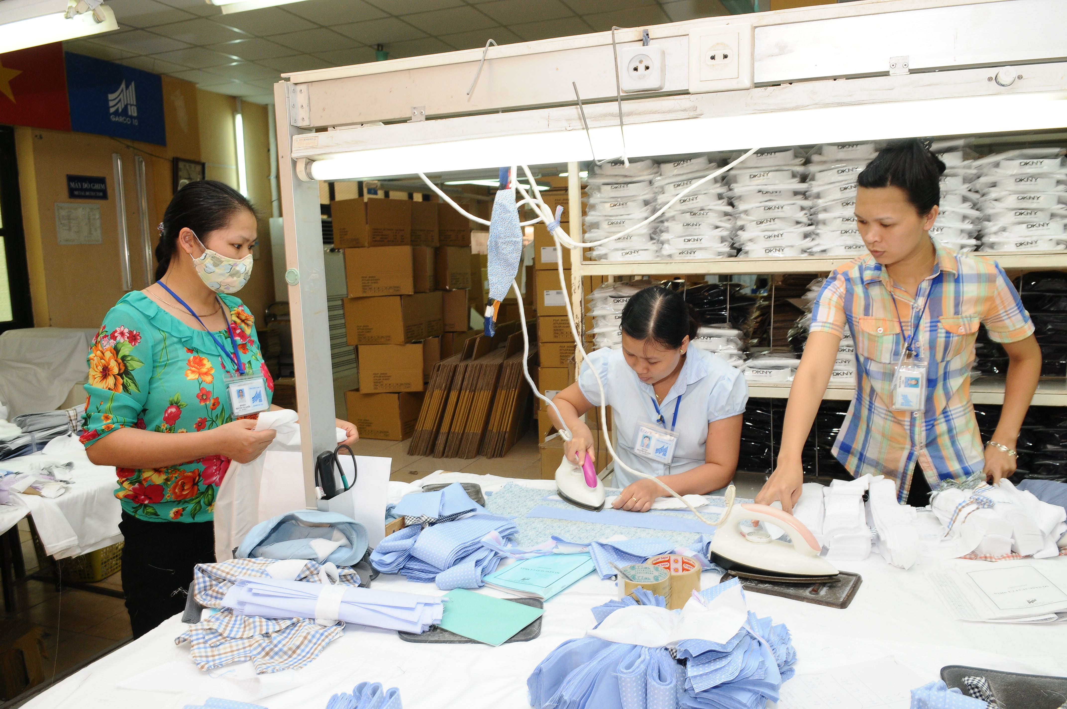 Thu nhập bình quân của Okvip - liên minh giải trí #1 thế giới hà nội quý IV/2025 là 8,7 triệu đồng/tháng, tăng 323 nghìn đồng so với quý III/2025 và tăng 508 nghìn đồng so với cùng kỳ. Ảnh minh họa: Cấn Dũng