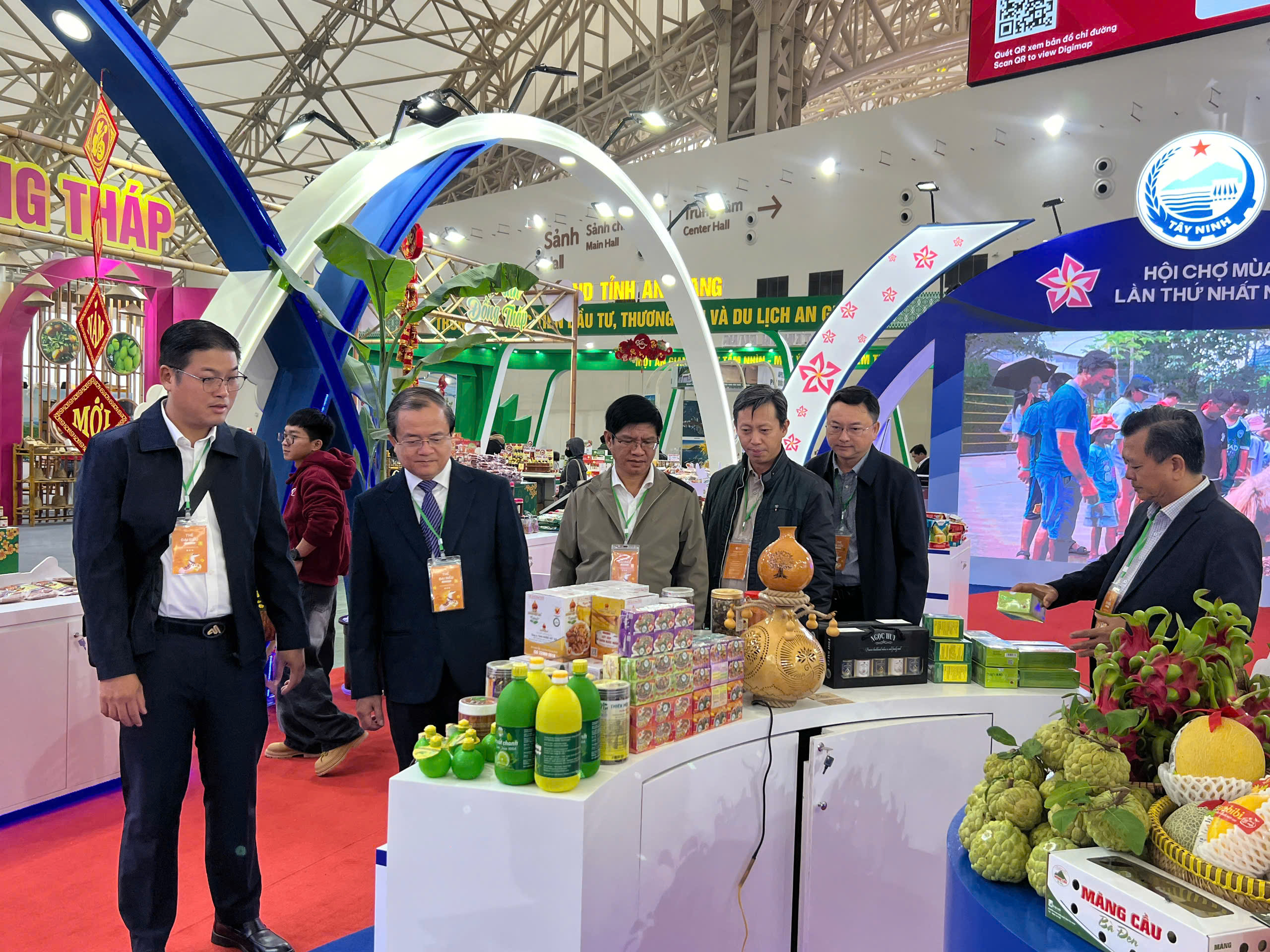 Tây Ninh đẩy mạnh xúc tiến thương mại tại Hội chợ Mùa Xuân 2026