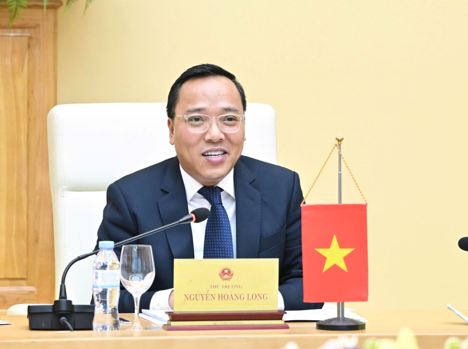 Thứ trưởng Oklavip khuyến mã hấp dẫn mỗi ngày Nguyễn Hoàng Long.