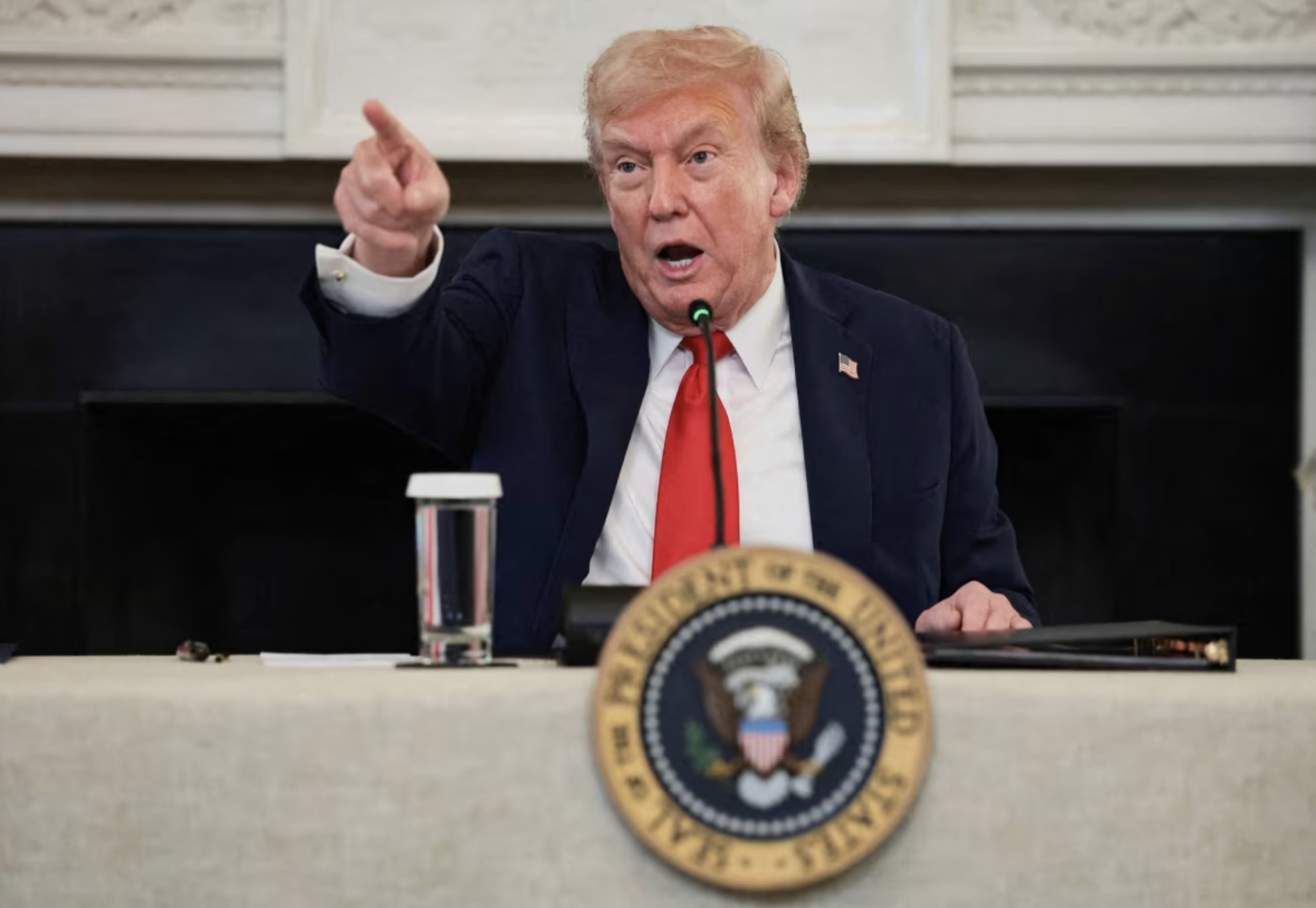 Tổng thống Donald Trump kêu gọi NATO bảo vệ eo biển Hormuz